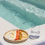 Niabelon - Private Jacuzzi Sunset View Отель