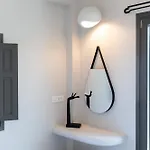 Отель Niabelon - Private Jacuzzi Sunset View 4*