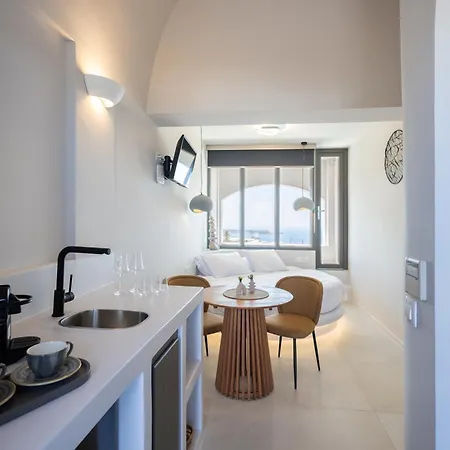 Niabelon Hotel Oia (Santorini)
