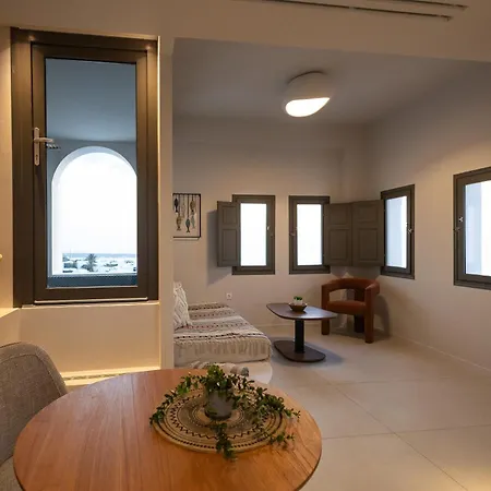 Niabelon * Oia (Santorini)