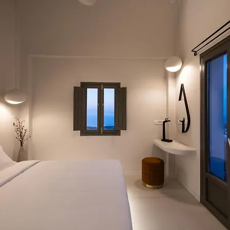 Niabelon Oia (Santorini)