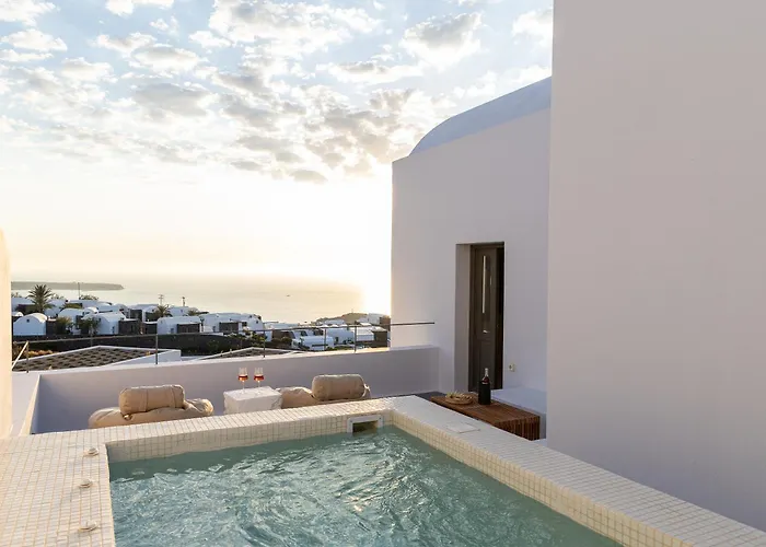 Niabelon Hotel Oia (Santorini)