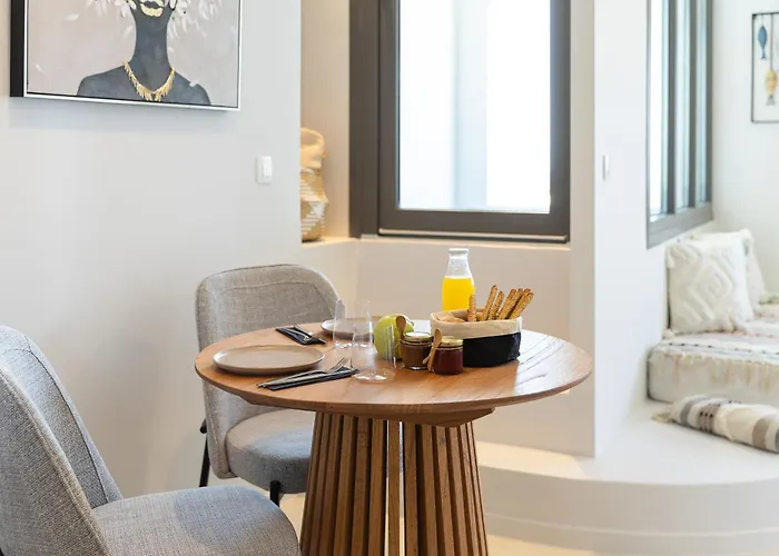 Niabelon 4* Oia (Santorini)